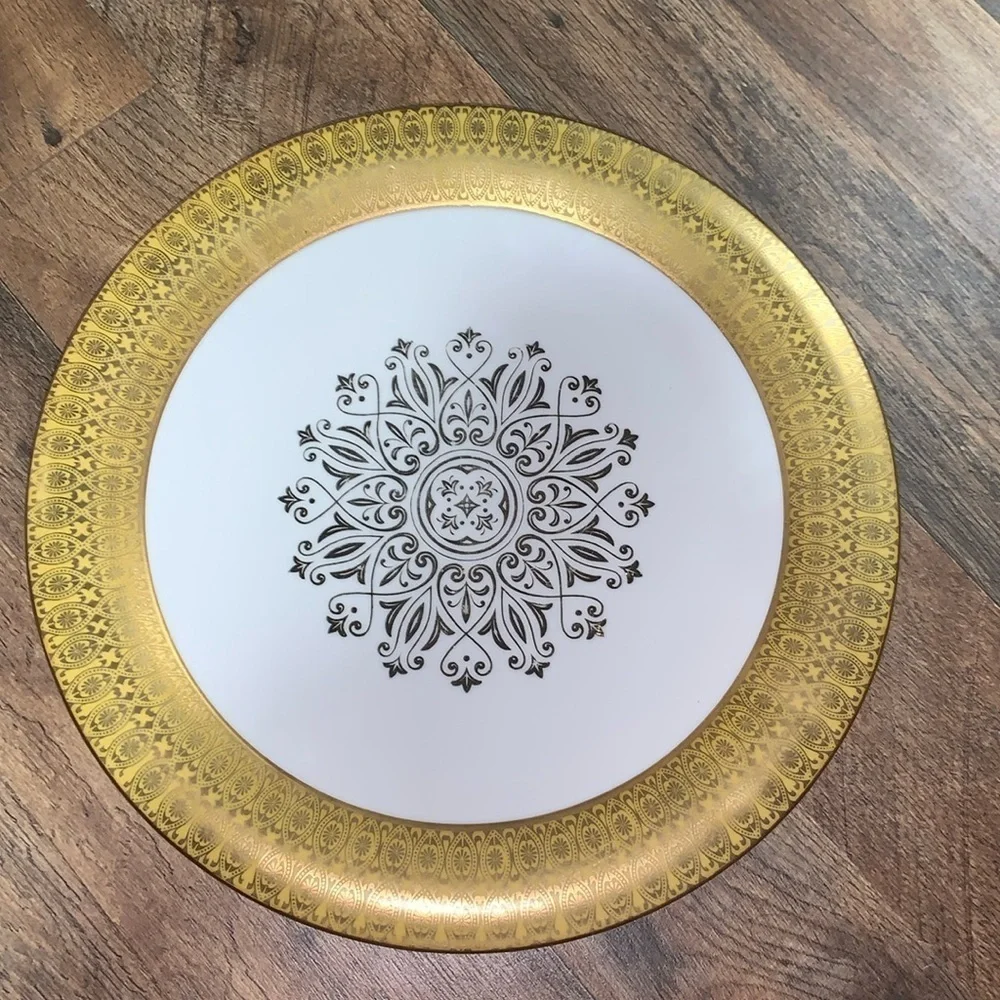 White & Gold Vintage 1960s Ceramic Round Platter Serving Plate Fine Dining